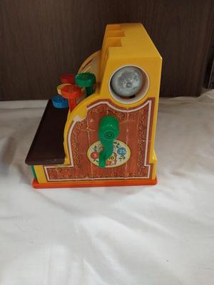 VINTAGE FISHER PRICE HICKORY DICKORY DOCK CLOCK AND CASH REGISTER
