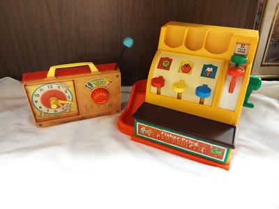VINTAGE FISHER PRICE HICKORY DICKORY DOCK CLOCK AND CASH REGISTER