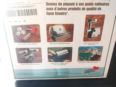 JERKY MAKER WITH RECIPE AND INSTRUCTION BOOK
