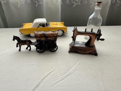 SMALL COLLECTIBLES AND KNICK KNACKS