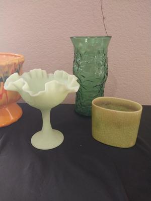 VASES AND PLANTING POTS