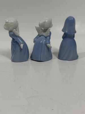 Vintage MCM Inarco Praying Nun and Kissing Angel Figurines Blue Dresses Japan - Porcelain/Ceramic