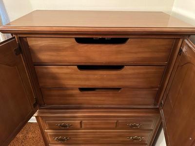 SUMTER 6 DRAWER CHEST