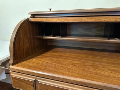 DMI SMALL ROLL TOP DESK WITH ANTIQUE CHAIR