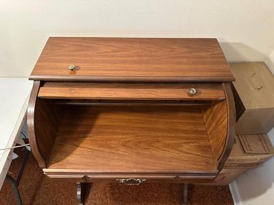 DMI SMALL ROLL TOP DESK WITH ANTIQUE CHAIR