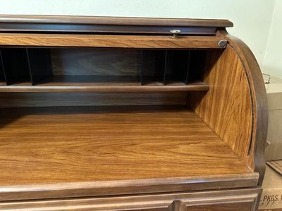 DMI SMALL ROLL TOP DESK WITH ANTIQUE CHAIR