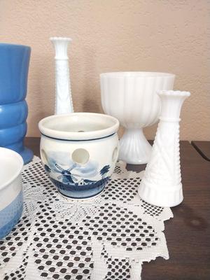 NICE VARIETY OF PLANTING POTS AND VASES