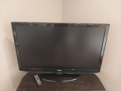 42" INSIGNIA LCD TV WITH REMOTE AND STAND