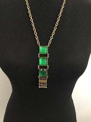 Beautiful Statement Necklace Emerald Green Molded Faux Stones