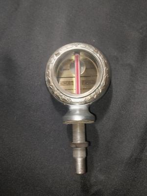 SMALL VINTAGE MENS COLLECTIBLES