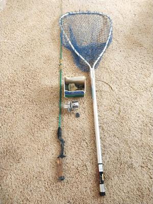 FISHING POLE-NET AND SHAKESPEARE REELS