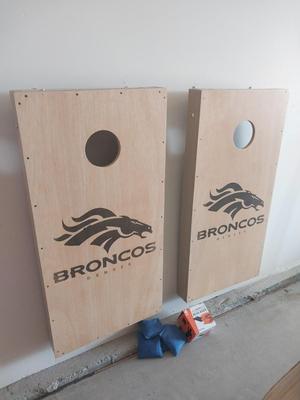 BRONCO CORN HOLE GAME