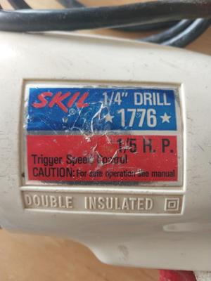 MILWAUKEE ORBITAL SANDER AND SKIL 1/4" DRILL