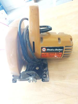 CORDLESS SCREWDRIVER IN CARRY CASEAND BLACK & DECKER 7 1/4" CIRCULAR SAW