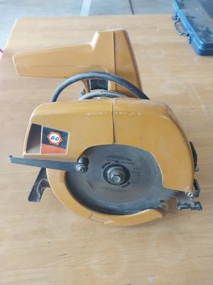 CORDLESS SCREWDRIVER IN CARRY CASEAND BLACK & DECKER 7 1/4" CIRCULAR SAW