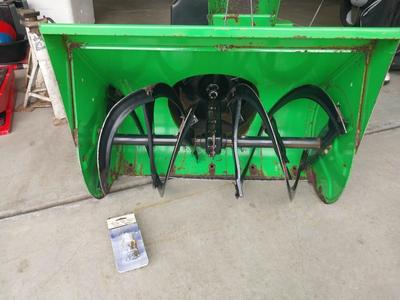 LAWN BOY GEAR DRIVEN SNOWBLOWER