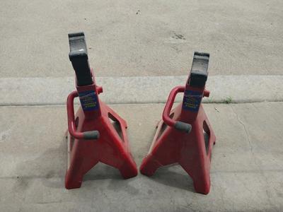 TWO 3 TON VEHICLE STAND BY PRO VALUE