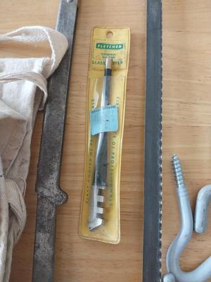 HAND TOOLS AND HOOK HANGERS