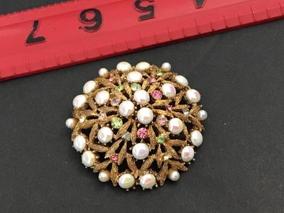 Beautiful Domed Iradescent Rhinestones Brooch Vintage