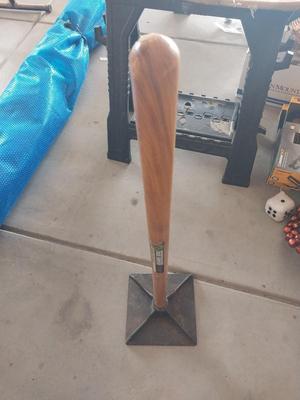 LONG HANDLED SLEDGEHAMMER AND TRU TEMPER TAMPER