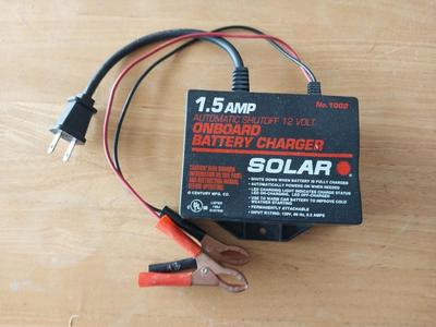 SOLAR ONBOARD BATTERY CHARGER
