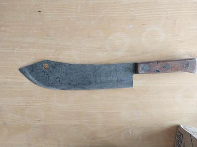 KNIVE