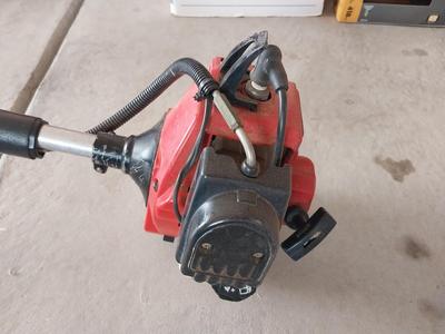 TORO GAS TRIMMER