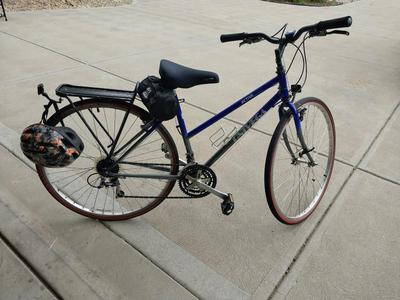 ACTIVA LADIES BIKE WITH BIKE HELMET