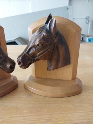 HORSE HEAD BOOK ENDS