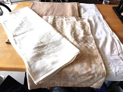 LINEN TABLE CLOTHES
