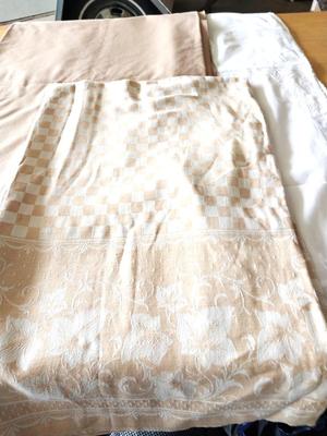 LINEN TABLE CLOTHES