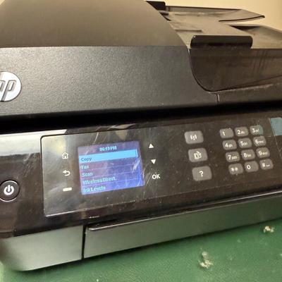 HP Officejet 4630 and APC Back-UPS 550 Battery Backup (BO-HS)
