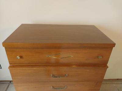 BASSET WOODEN FIVE DRAWER CHEST OF DRAWER