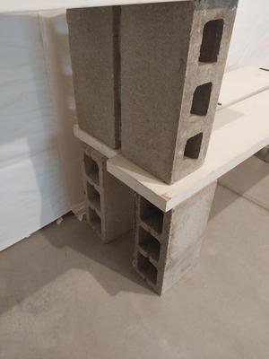 SOLID WOOD BOARDS AND CEDER BLOPCKS