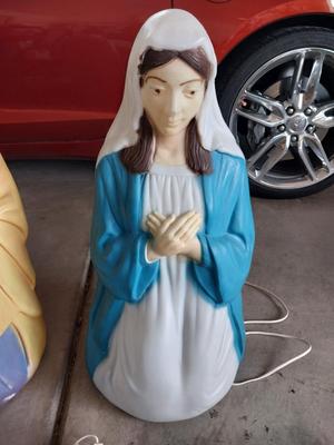 MARY -JOSHEPH-BABY JESUS BLOW MOLDS