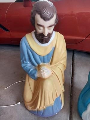 MARY -JOSHEPH-BABY JESUS BLOW MOLDS