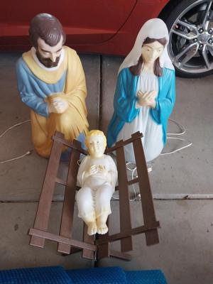 MARY -JOSHEPH-BABY JESUS BLOW MOLDS