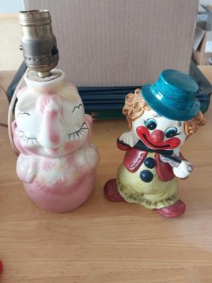 VINTAGE CHILDS LAMP AND CLOWN BANK