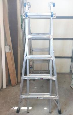 WERNER STAND ALONE LADDER