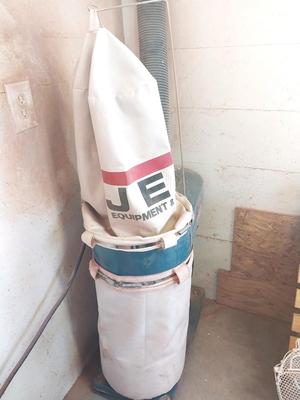 JET DUST COLLECTOR ON CASTERS