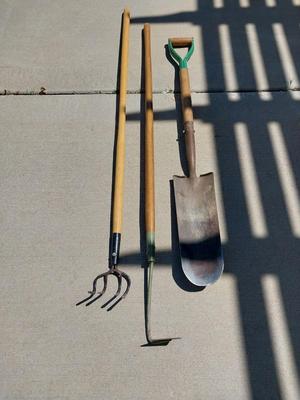YARD TOOLS