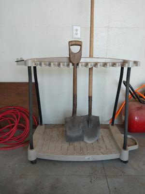 YARD TOOL RACK ON CASTORS