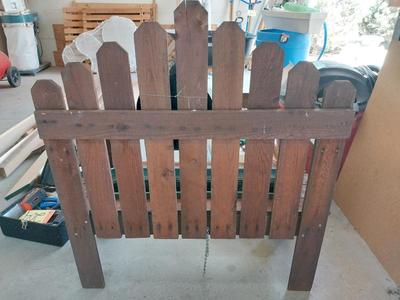 WOODEN PLANTER BENCH