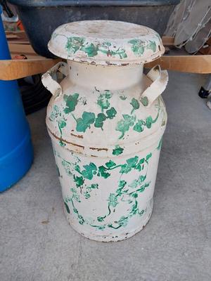 MILK CAN WITH LID