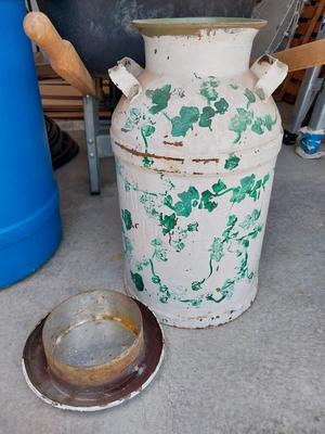 MILK CAN WITH LID
