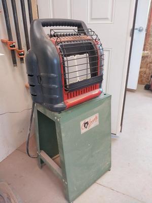 BIG BUDDY PORTABLE PROPANE HEATER AND STAND