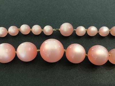 Vintage, Sweet pink Moon glow beaded knotted necklace