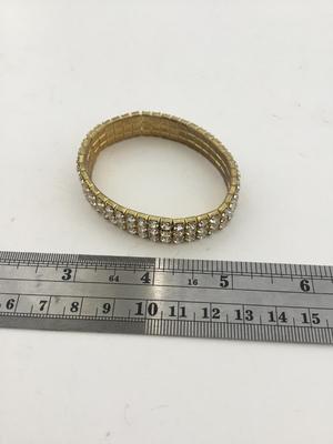 Gold tone rhinestone stretchy bracelet