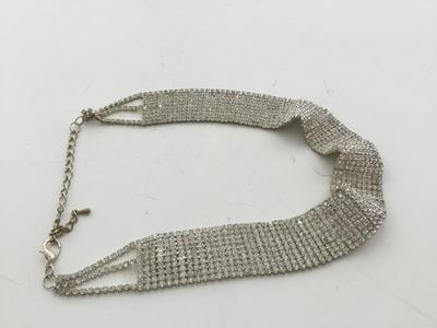 Beautiful silver tone rhinestone choker necklace