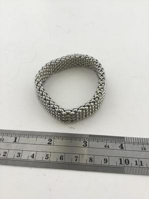 Mesh type stretchy fashion bracelet